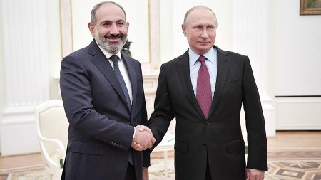 Путин: Отношения с Арменией развиваются по всем направлениям