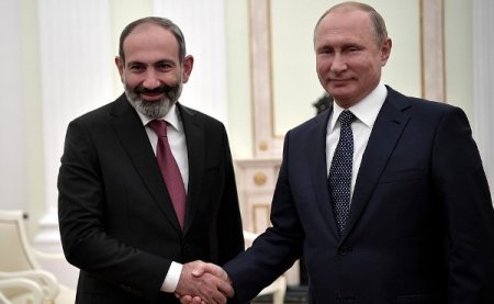 Путин и Пашинян договорились о планомерном продолжении поставок оружия Еревану