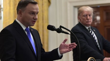 Анджей Дуда предложил назвать военную базу США в Польше «Форт Трамп»