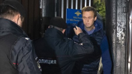 Алексей Навальный задержан сразу после выхода из-под ареста