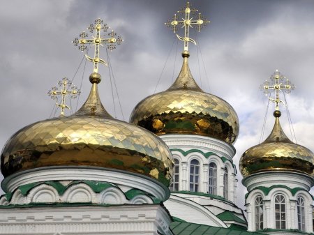 Украинская церковь прекратила общение с Константинополем 
