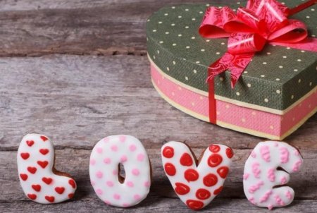 День святого Валентина: что подарить парню, девушке, подарки своими руками, валентинки
