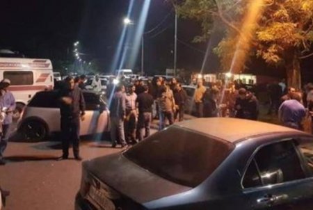 Жители Абхазии объявили бессрочный протест и перекрыли дороги