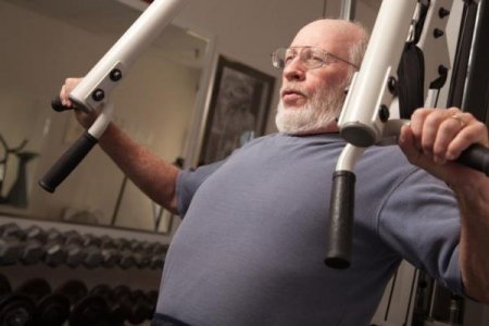 Ученые из США выявили эффективный способ избавления от жира на животе после 50 лет