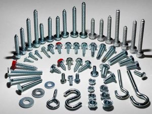 Использование крепежей и метизов