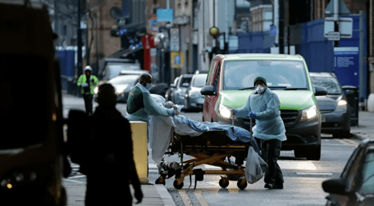 В Великобритании зафиксировали первый случай смерти от штамма «омикрон»