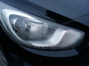 Как убрать запотевание фар автомобиля