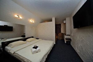 Делу – время, а отдыху в отеле – несколько часов