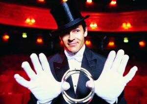 Шоу фокусника для дам на 8 марта