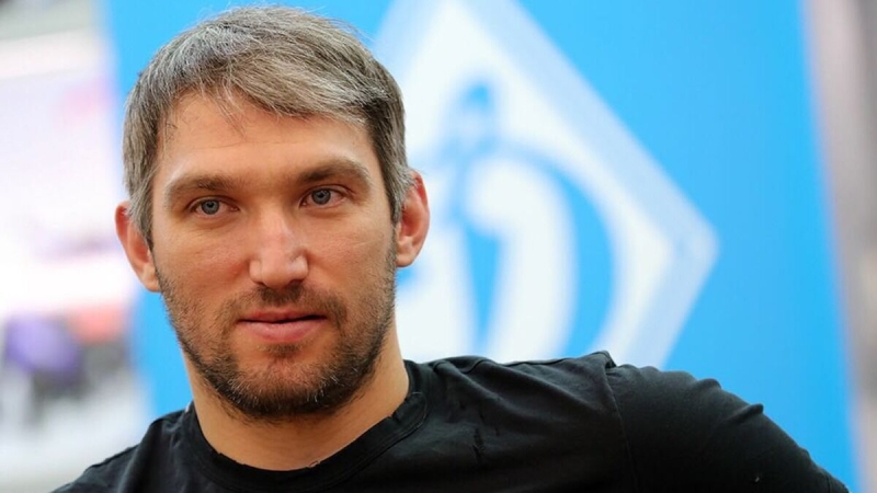 Новости шоу-бизнеса: Костомаров в коме после новой ампутации, у Овечкина умер отец, Большову оправдали в смертельном ДТП