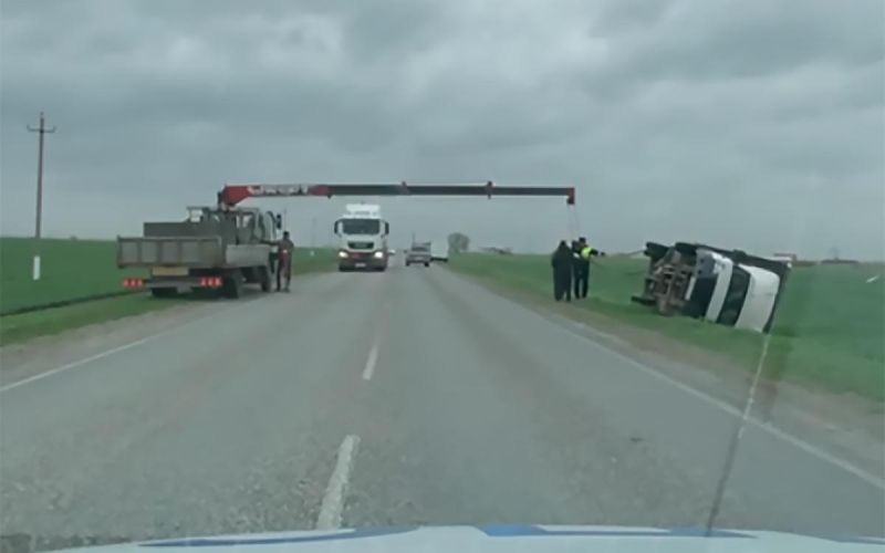 
            ГИБДД предупредила водителей об опасностях езды в шторм
        