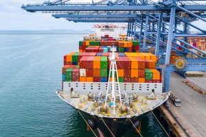 Морские грузоперевозки из Китая в Россию: Преимущества и недостатки