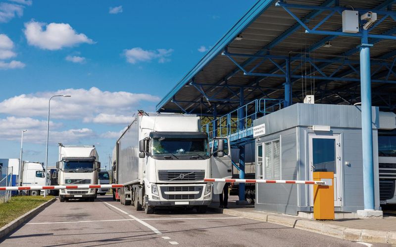 
            Польские фуры, ГЛОНАСС и ОСАГО: что изменится с 1 июня для водителей
        