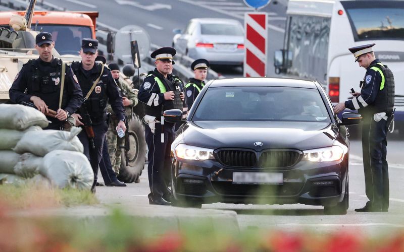 
            С лета 2024 года многих заставят пересдать на права. Какими будут штрафы
        