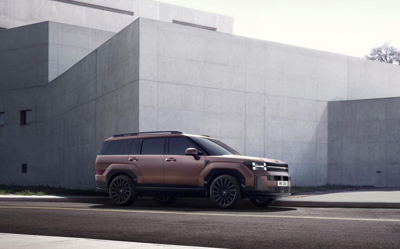 
            Hyundai раскрыл технические характеристики нового Santa Fe
        