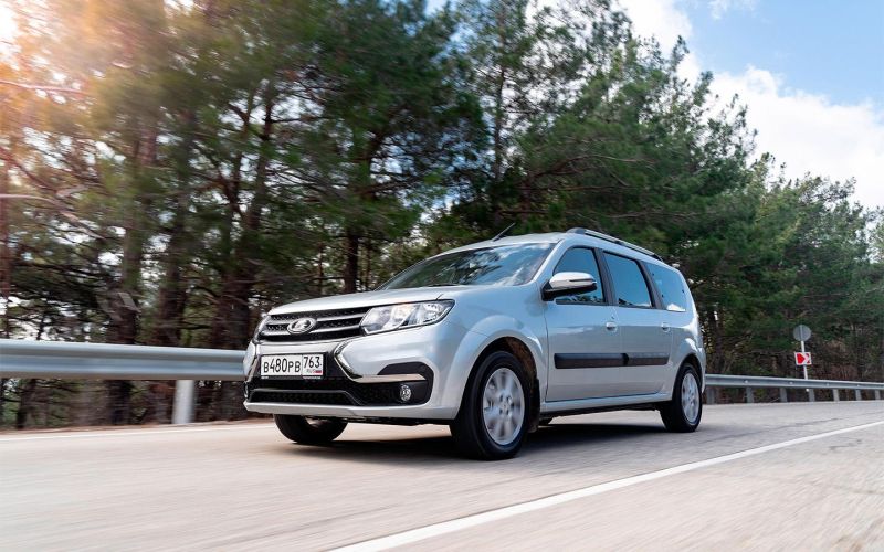 
            Возвращение Lada Largus отложили. Что ждет одну из самых дешевых машин
        