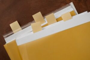 Печать на папках-уголках: профессиональный имидж и практичное решение