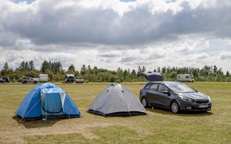 
            Что такое автокемпинг и куда можно поехать в России: 5 направлений
        