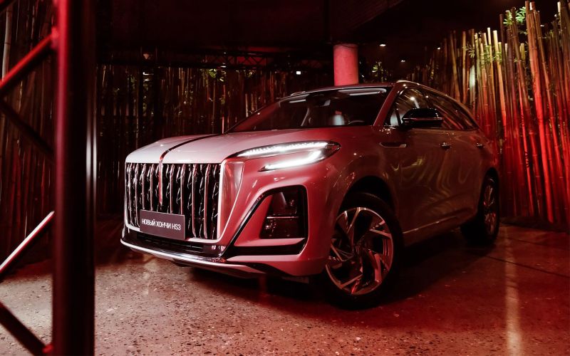 
            Hongqi назвал российские цены на новый кроссовер HS3
        