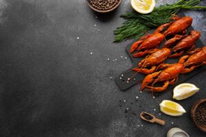 Деликатес с историей: вареные раки - традиции и правила употребления