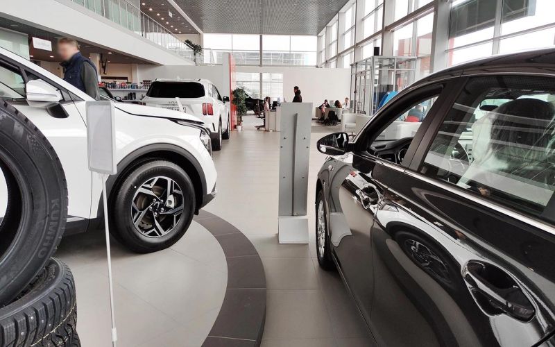 
            Рынок автокредитования падает. Какие ставки и условия предлагают банки
        