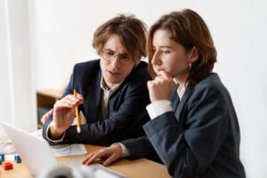 Консультант по правовым вопросам: когда необходима юридическая поддержка