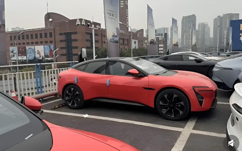 
            Названы сроки выхода нового Avatr 06. Его ждут в России
        