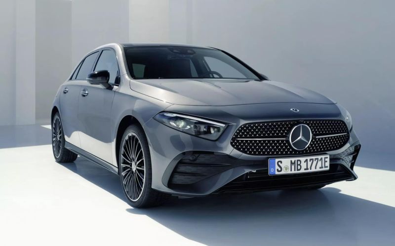 
            Mercedes-Benz откажется от A-Class. Но ему нашли замену
        