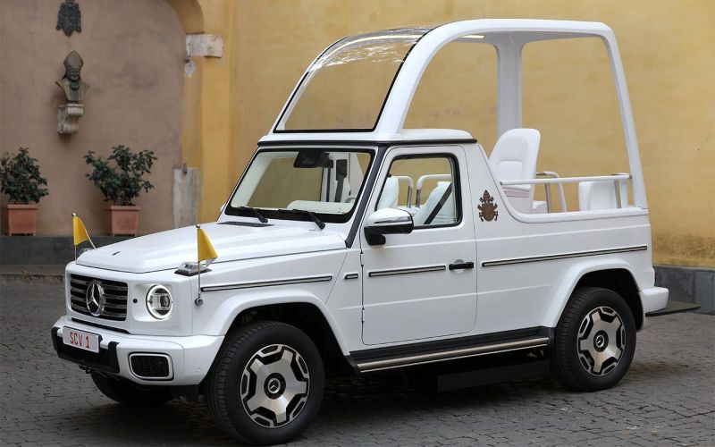 
            Машины Папы Римского: на чем ездил Папа Франциск и другие понтифики
        