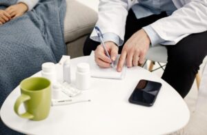 Врач-нарколог:  помощь при зависимостях