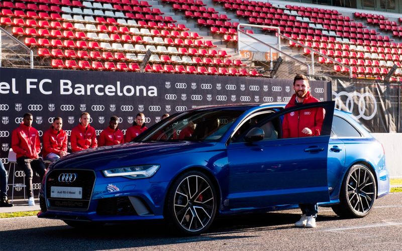 
            Лионелю Месси — 38 лет. Топ-7 самых экзотических автомобилей футболиста
        