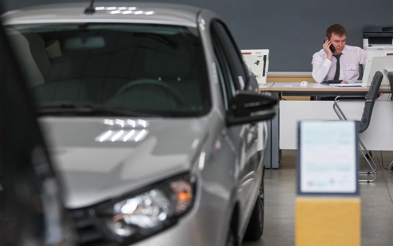 
            Эксперт рассказал про изменения на авторынке после снижения ставки ЦБ
        