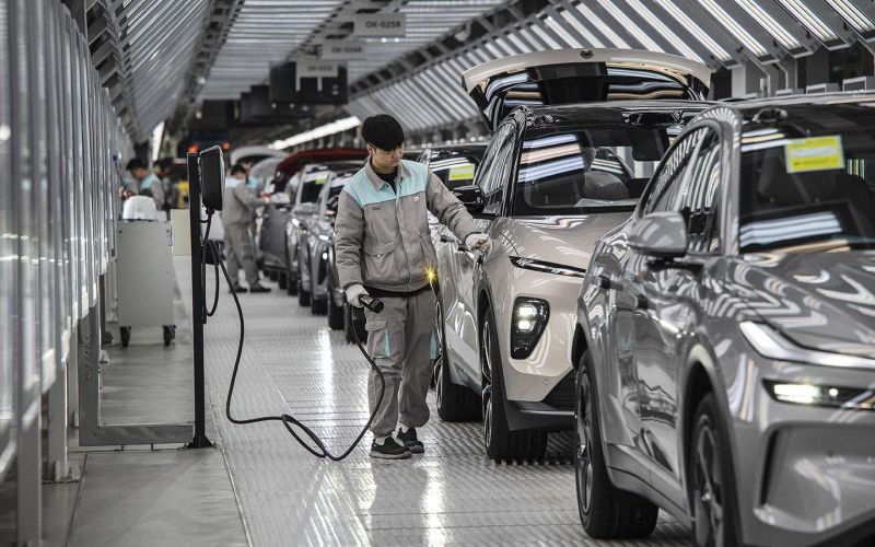 
            Китайский автопром утопает в долгах: рост на 56% за 5 лет
        