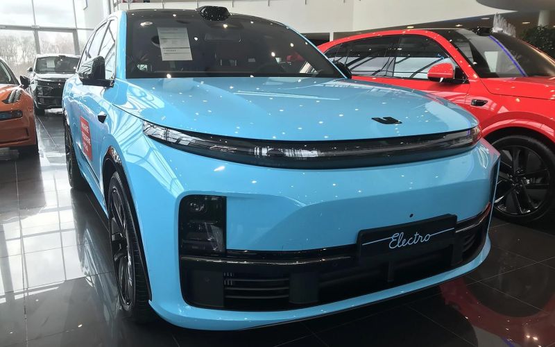 
            Вот с каких премиум-иномарок пересаживаются в России на Li Auto. Список
        