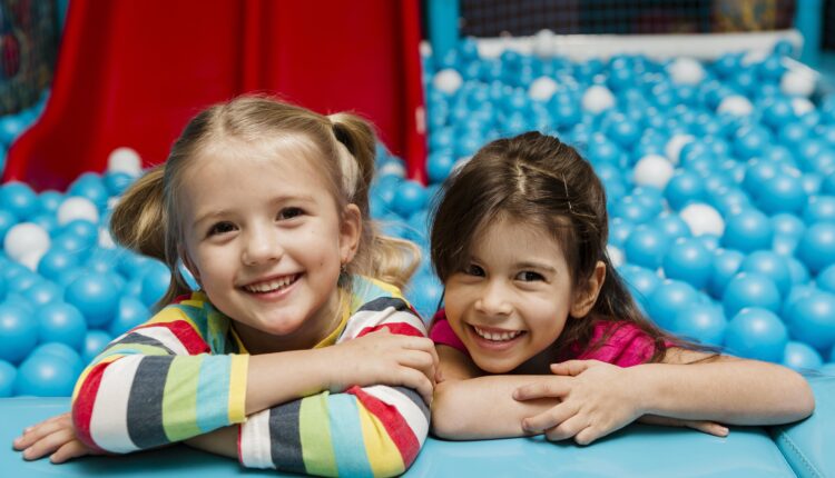 Детский праздник в развлекательном центре: Готовое решение для идеального дня рождения