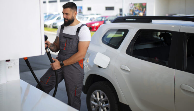 Гибкие форматы занятости на автозаправочных станциях: анализ тенденций, преимуществ и перспектив для работников