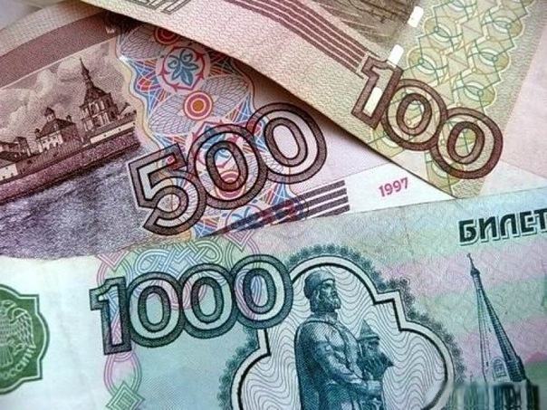 Сегодня официальной валютой в Крыму стал российский рубль