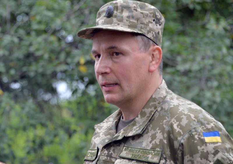 Псевдо Министр обороны Украины заявил, что Россия угрожает ему ядерным оружием