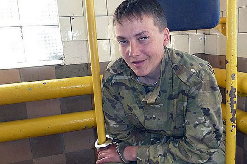 Российский суд оставил нацистку Надежду Савченко под стражей до 13 февраля