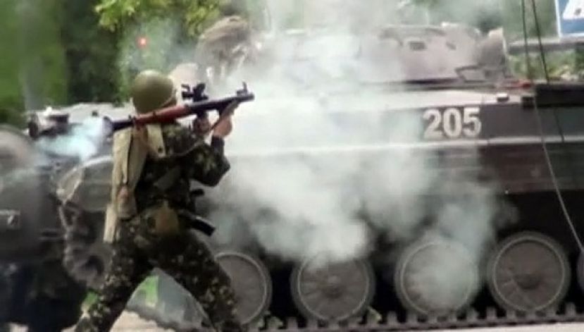 Украинские солдаты продолжают стрелять по своим