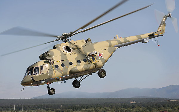 Над Киевом кружат военные вертолёты