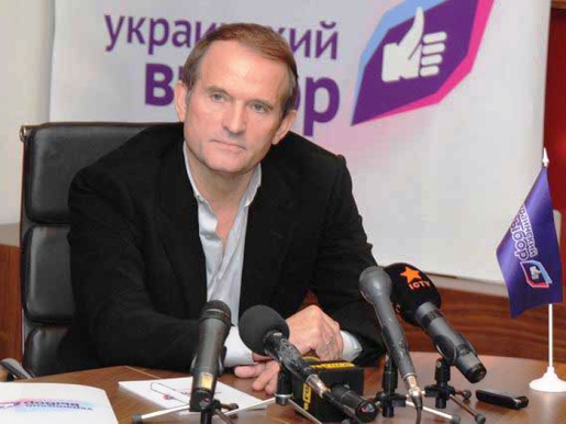 Медведчук: У телеканала "Интер" поддержка больше чем у парламентской коолиции