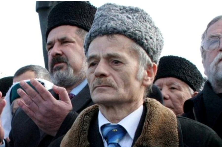 Мустафа Джемилёв рассказал новогоднюю сказку о крымчанах, которые восторженно плакали, слушая Порошенко