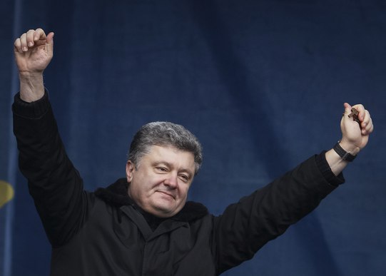 Порошенко внес в Раду обращение о развертывании миротворцев в Украине
