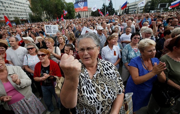 Жители Донбасса Путину, Меркель и Олланду: "Не надо нас вталкивать назад в Украину"