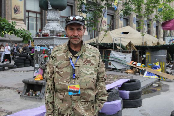 Порошенко считает, что пенсионеры тоже должны "убивать" Донбасс