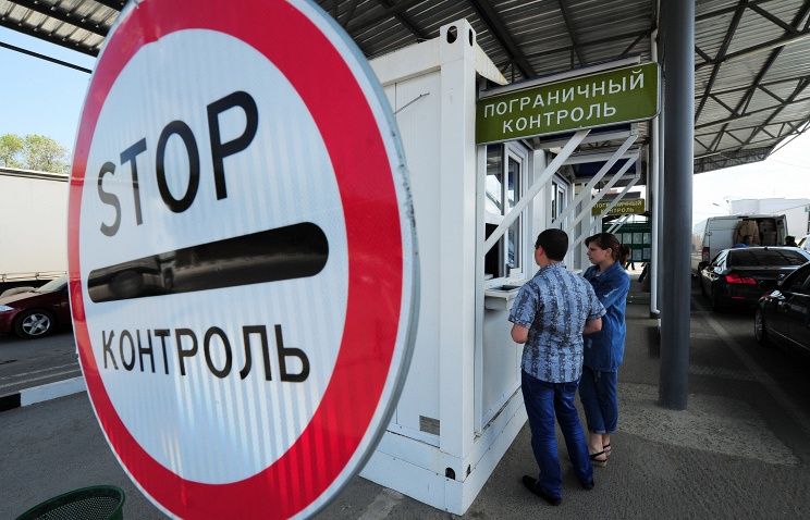 Украинский пограничник расстрелял россиян, когда те делали селфи