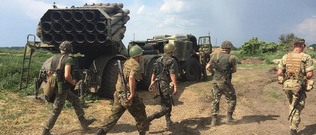 ОБСЕ: "Украина снова вернула технику на линию фронта"