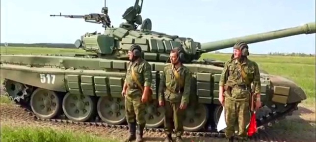 435 украинских танков, 132 РСЗО и 830 единиц артиллерии и минометов готовы продолжить уничтожать Донбасс