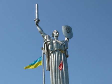 Главный архитектор Киева предложил снести «Родину-мать»